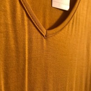LOVESICK Low Cut Gold Blouse Size 2 (16-18)